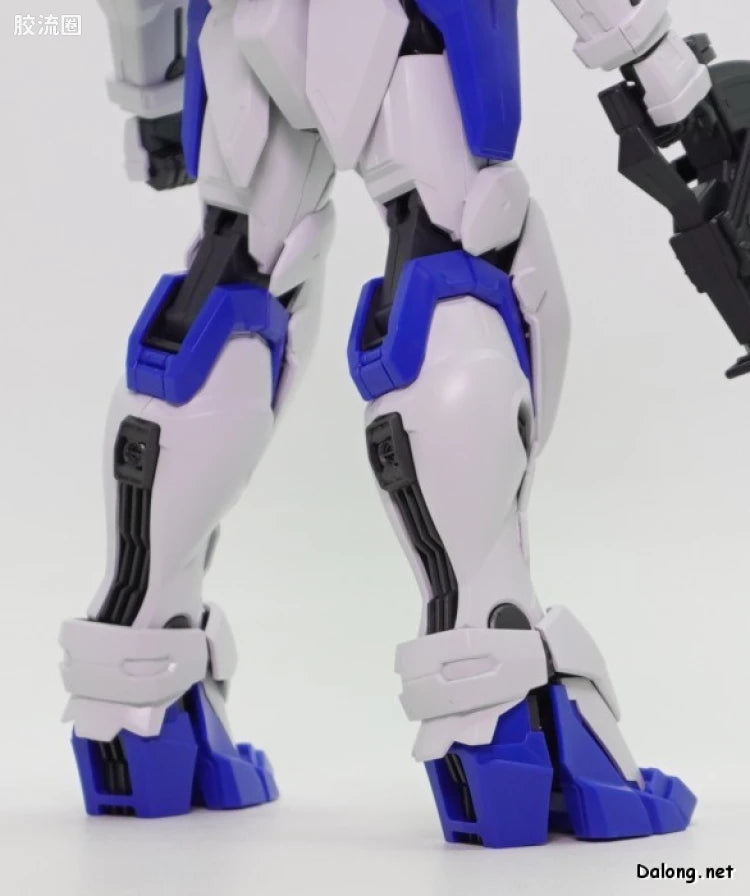 MG 1/100 Gundam Astray Out Frame D