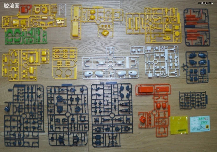 MG 1/100 Mass Production Type Riko's Zaku
