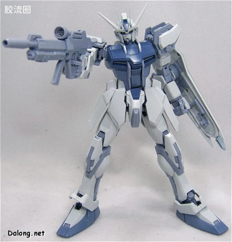 Bandai MG 1/100 Aile Strike Gundam (Deactive Mode)
