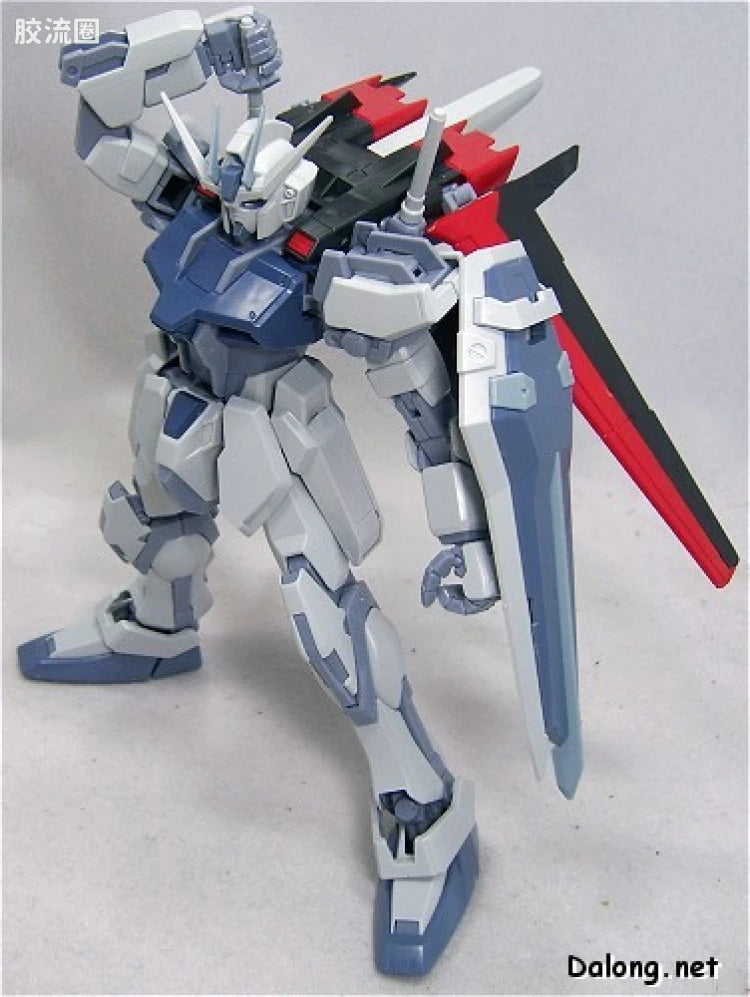 Bandai MG 1/100 Aile Strike Gundam (Deactive Mode)