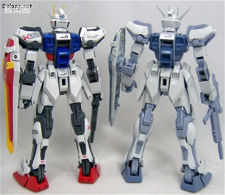 Bandai MG 1/100 Aile Strike Gundam (Deactive Mode)