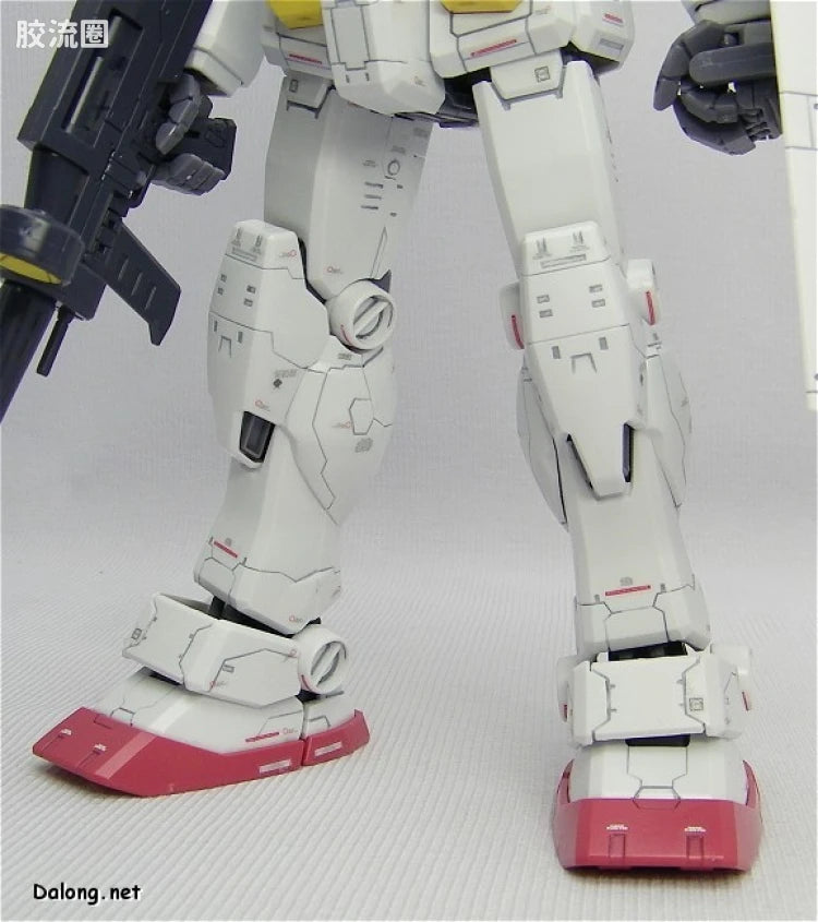Bandai MG 1/100 RX-78-2 Gundam Ver. GUNDAM CRISIS