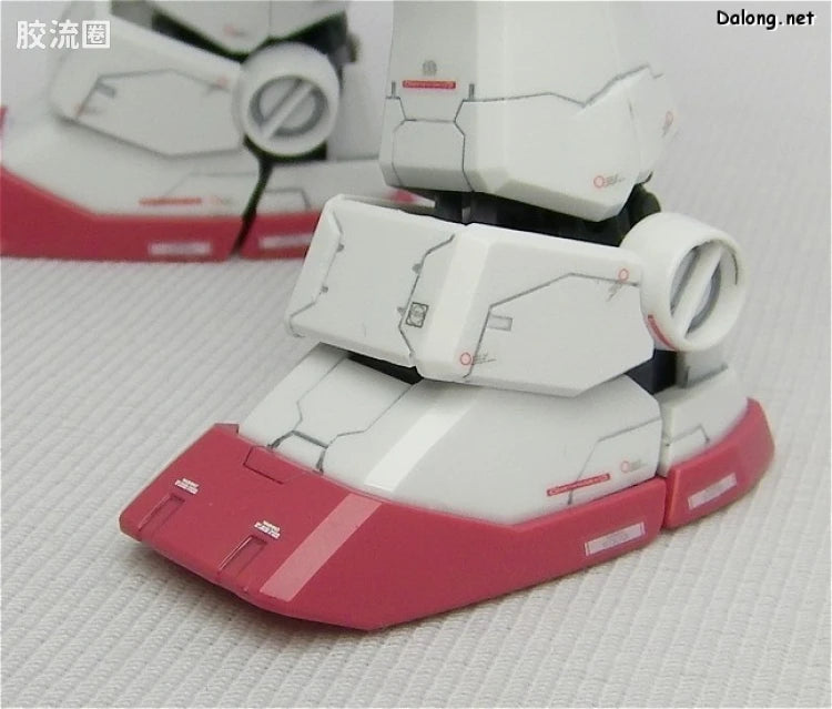 Bandai MG 1/100 RX-78-2 Gundam Ver. GUNDAM CRISIS