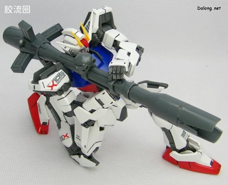 Bandai MG 1/100 Aile Strike Gundam + Bazooka