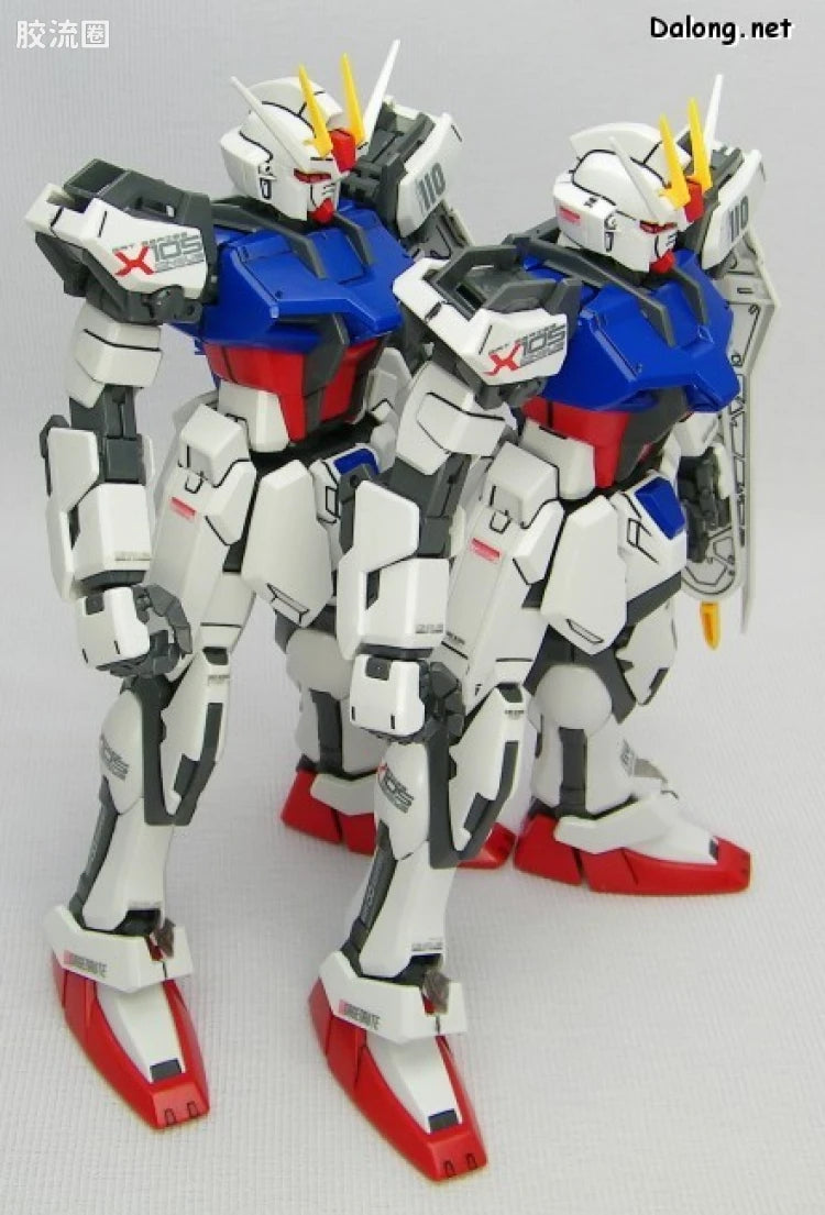 Bandai MG 1/100 Aile Strike Gundam + Bazooka