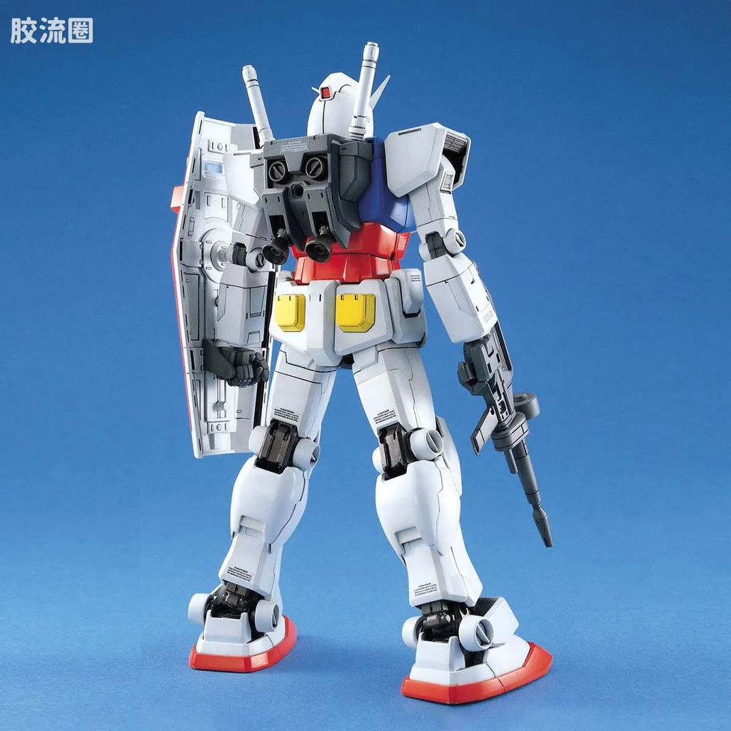 Bandai MG 1/100 RX-78-2 Gundam Ver.1.5