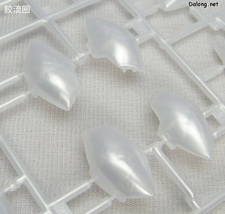 Bandai MG 1/100 Wing Gundam Zero EW [Pearl Mirror Coating Ver.]