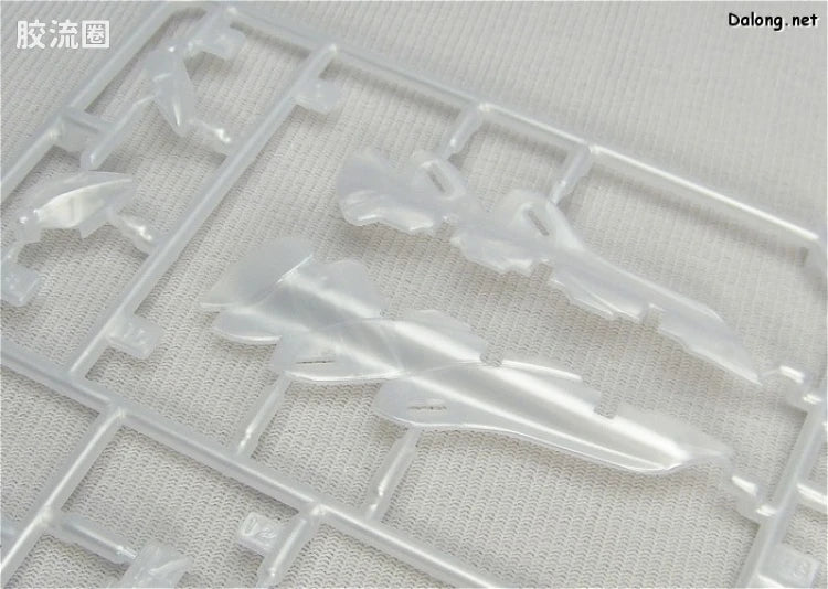 Bandai MG 1/100 Wing Gundam Zero EW [Pearl Mirror Coating Ver.]