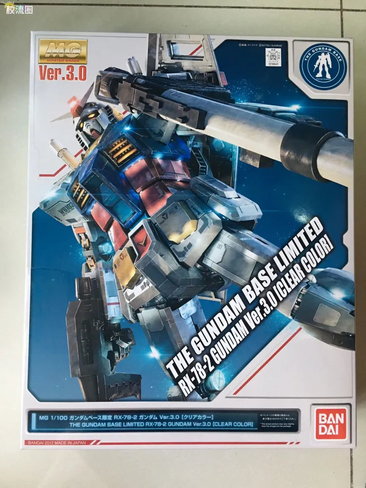 Bandai MG 1/100 The Gundam Base Limited RX-78-2 Gundam Ver.3.0 [Clear Color]