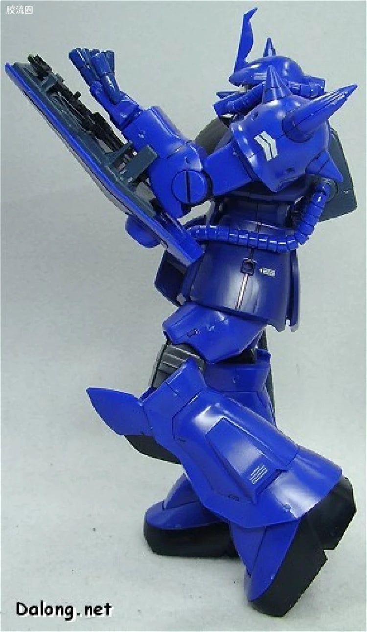 Bandai MG 1/100 MS-07B Gouf