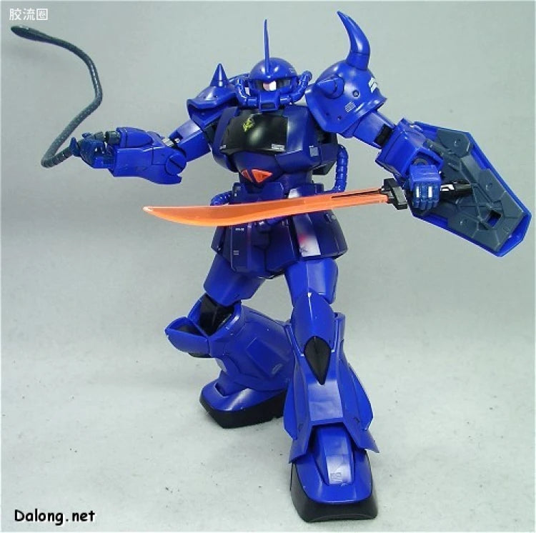 Bandai MG 1/100 MS-07B Gouf