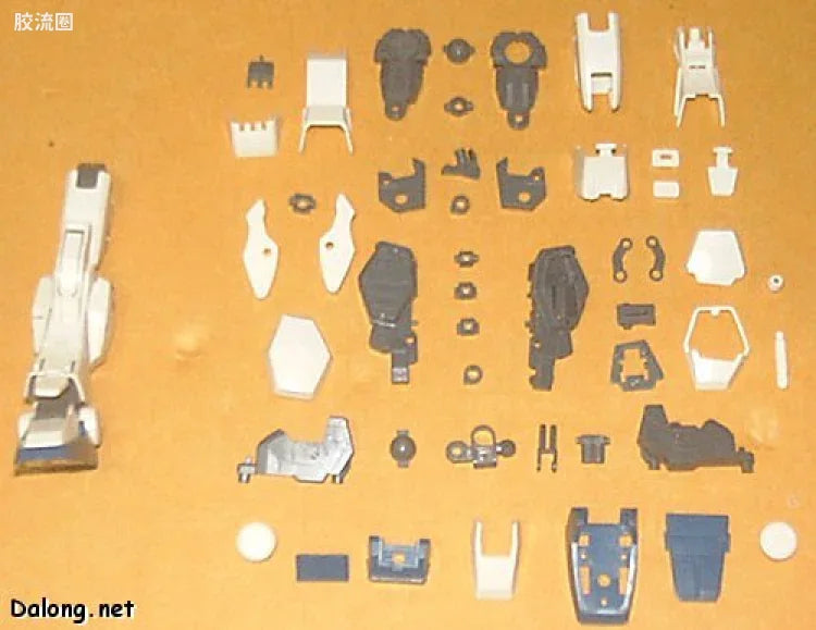 Bandai MG 1/100 RX-79[G]Ez-8 Gundam Ez8