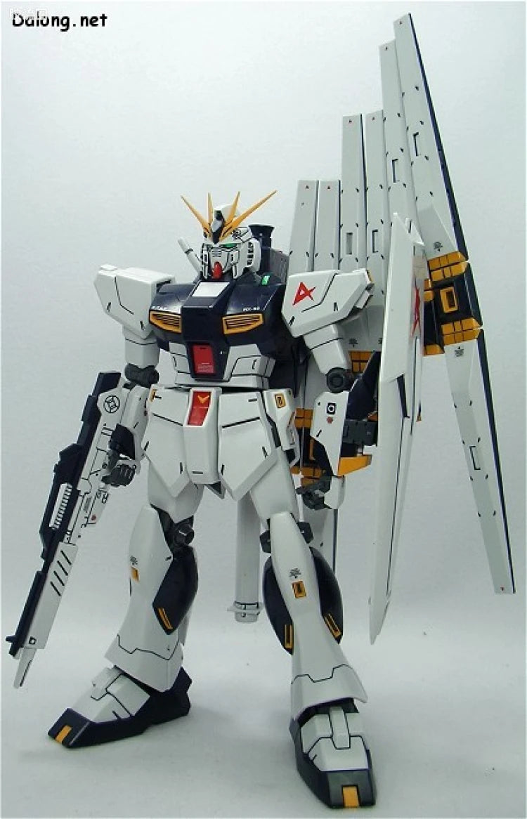 Bandai MG 1/100 RX-93 ν Gundam