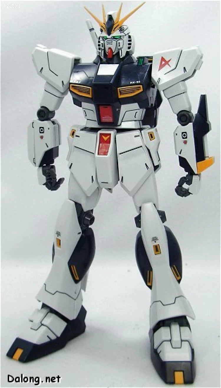Bandai MG 1/100 RX-93 ν Gundam