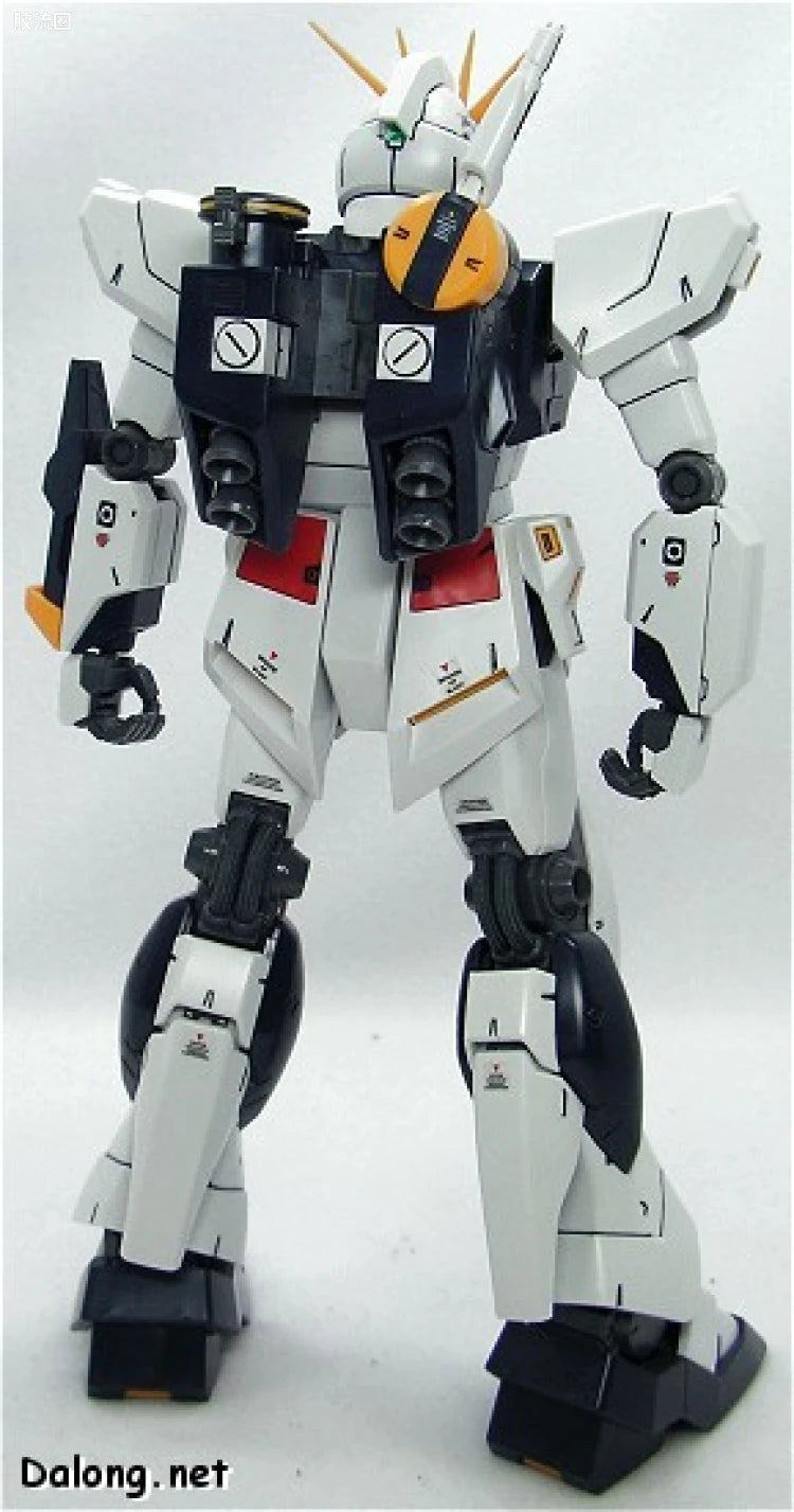 Bandai MG 1/100 RX-93 ν Gundam