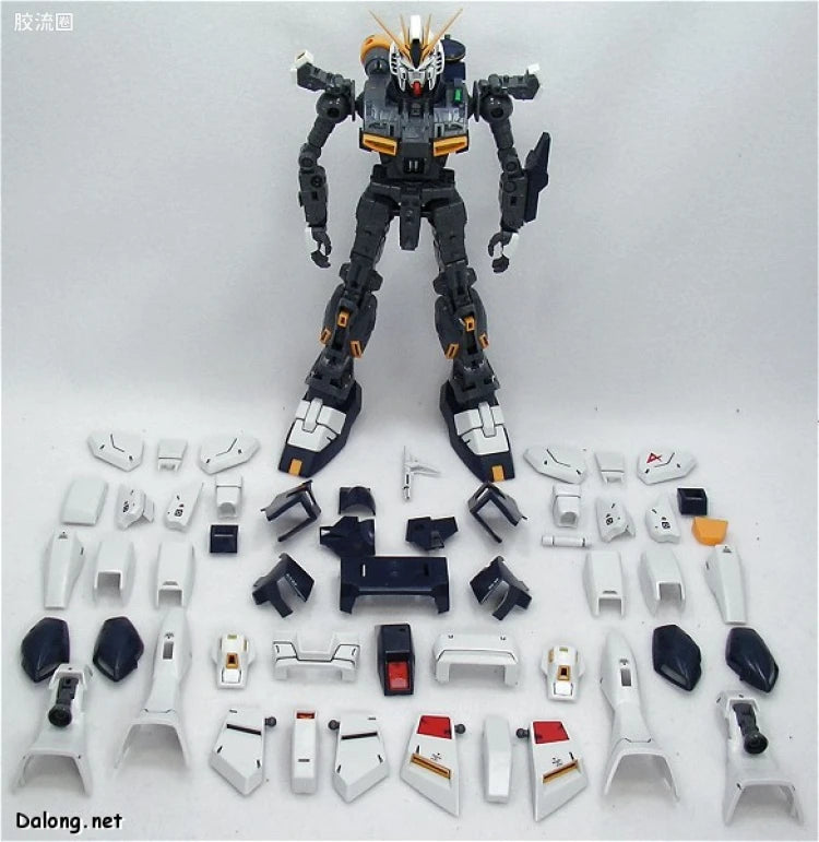 Bandai MG 1/100 RX-93 ν Gundam