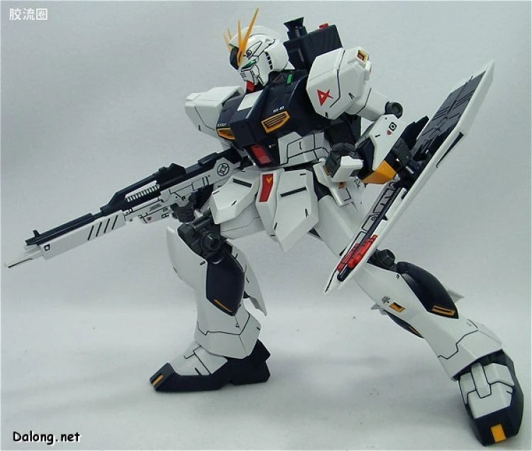 Bandai MG 1/100 RX-93 ν Gundam