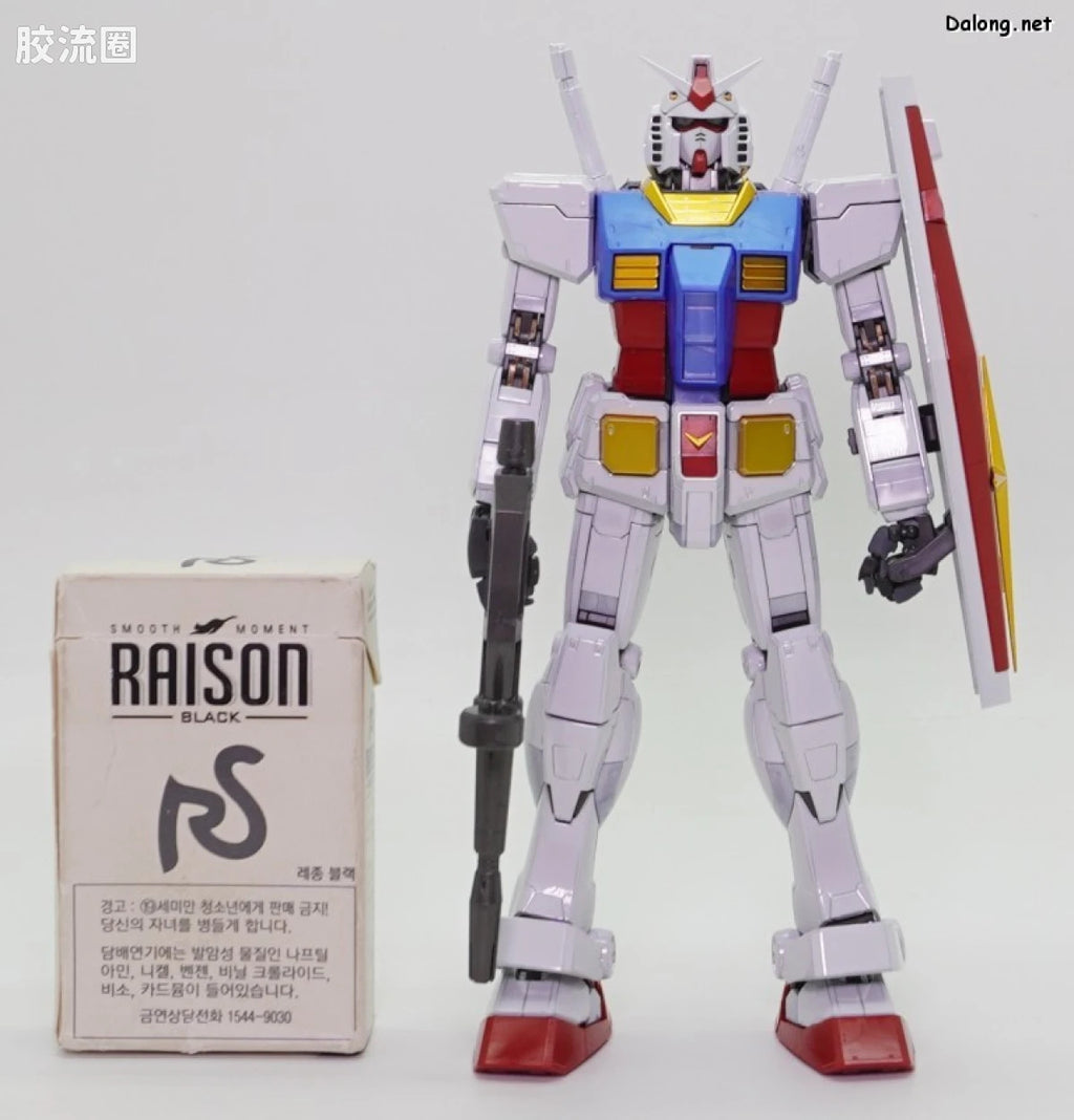 P-Bandai MG 1/100 RX-78-2 Gundam Ver.3.0 [Titanium Finish]
