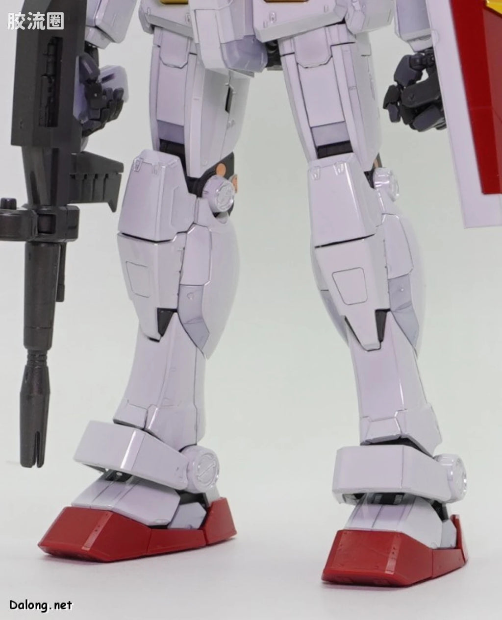 P-Bandai MG 1/100 RX-78-2 Gundam Ver.3.0 [Titanium Finish]