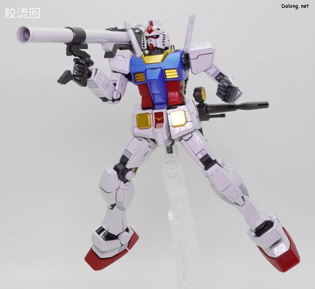 P-Bandai MG 1/100 RX-78-2 Gundam Ver.3.0 [Titanium Finish]