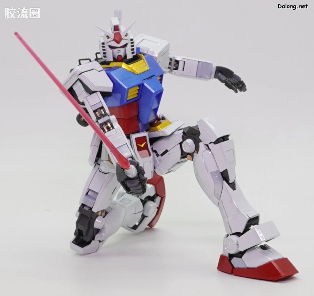 P-Bandai MG 1/100 RX-78-2 Gundam Ver.3.0 [Titanium Finish]