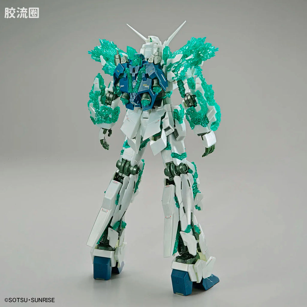 P-Bandai MG 1/100 Unicorn Gundam (Luminous Crystal Body)