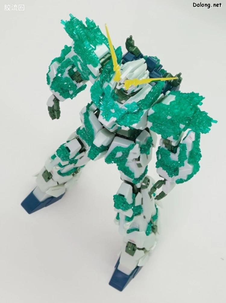 P-Bandai MG 1/100 Unicorn Gundam (Luminous Crystal Body)