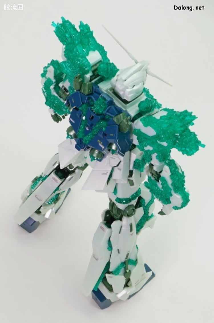 P-Bandai MG 1/100 Unicorn Gundam (Luminous Crystal Body)