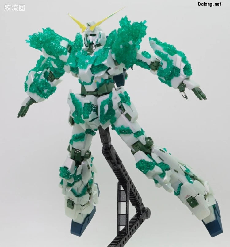 P-Bandai MG 1/100 Unicorn Gundam (Luminous Crystal Body)