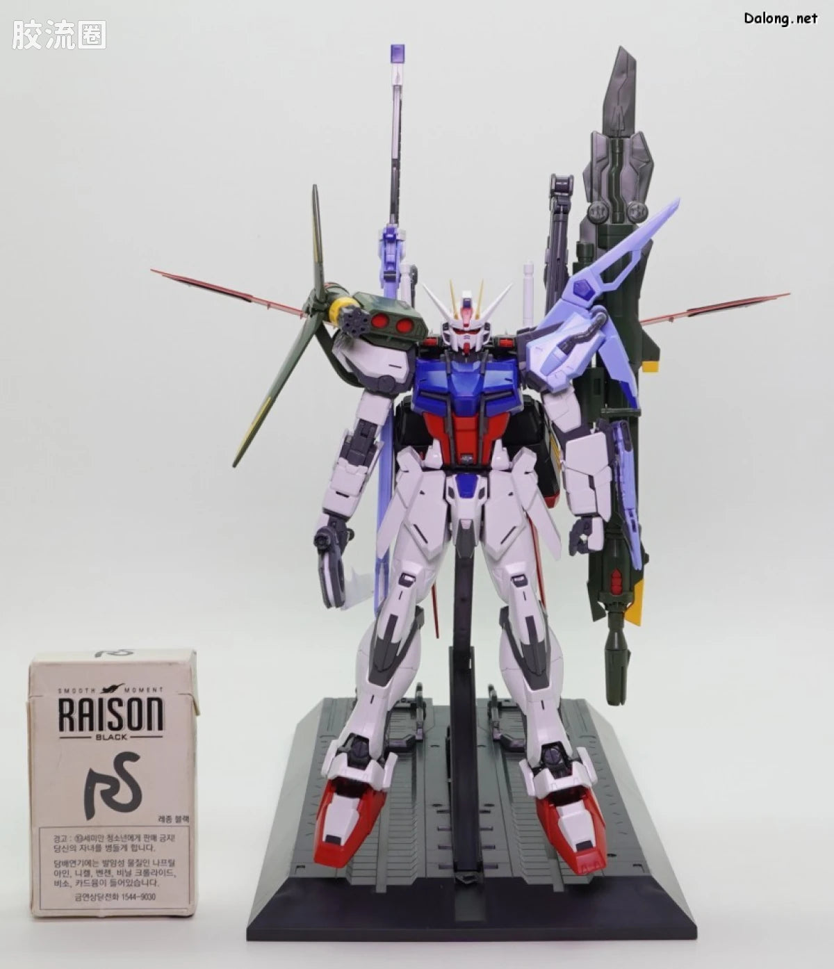 P-Bandai MG 1/100 Perfect Strike Gundam (Grand Slam Equipment Type)