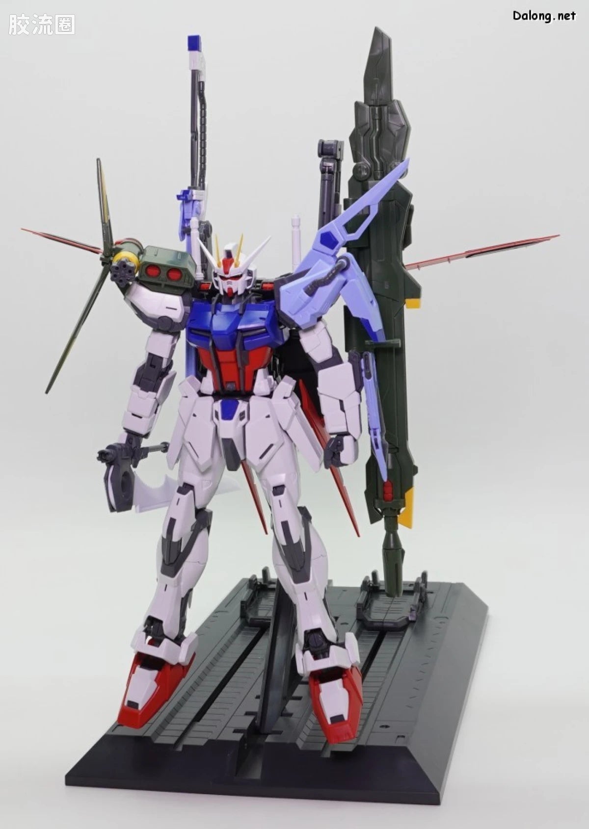 P-Bandai MG 1/100 Perfect Strike Gundam (Grand Slam Equipment Type)