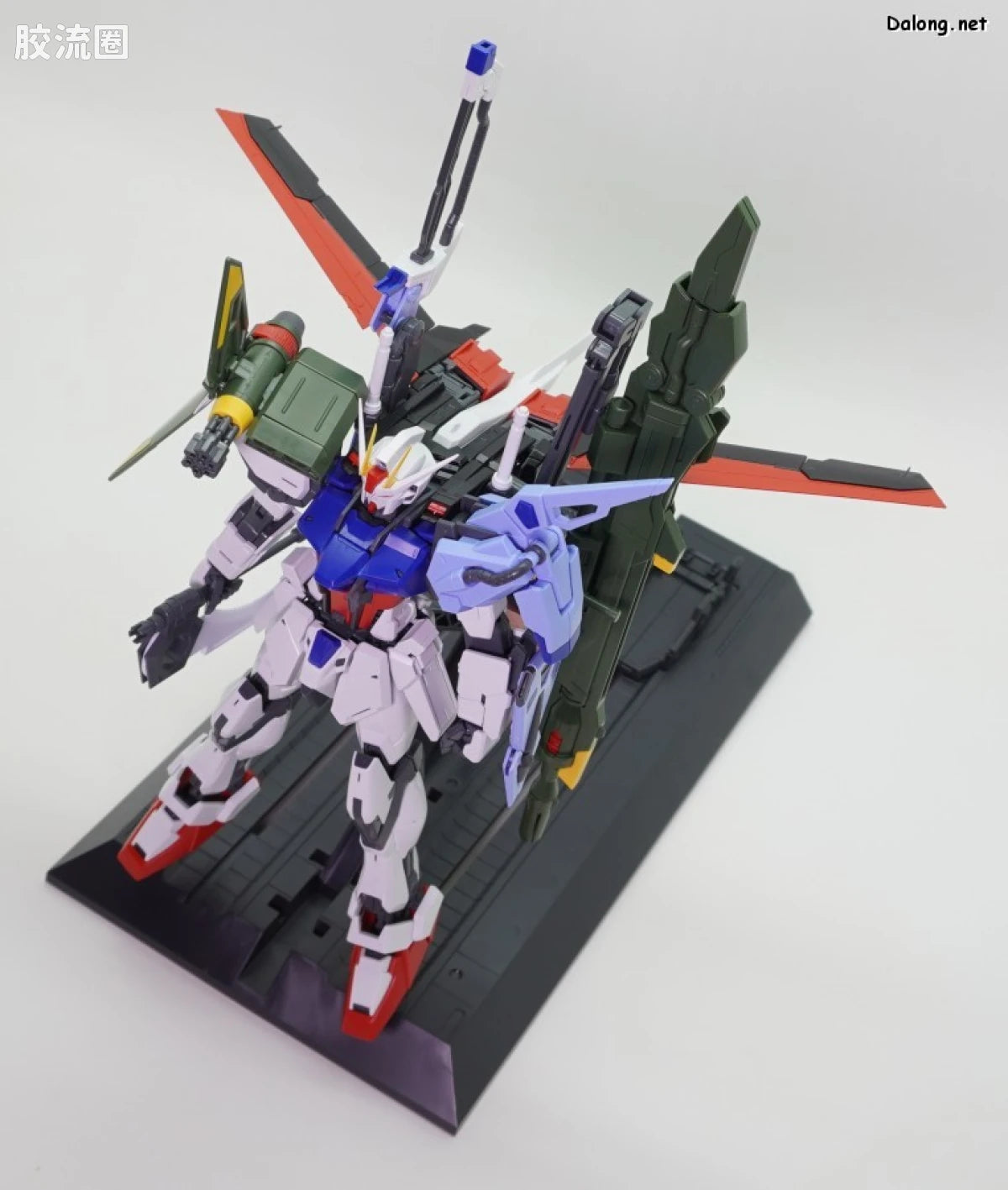 P-Bandai MG 1/100 Perfect Strike Gundam (Grand Slam Equipment Type)