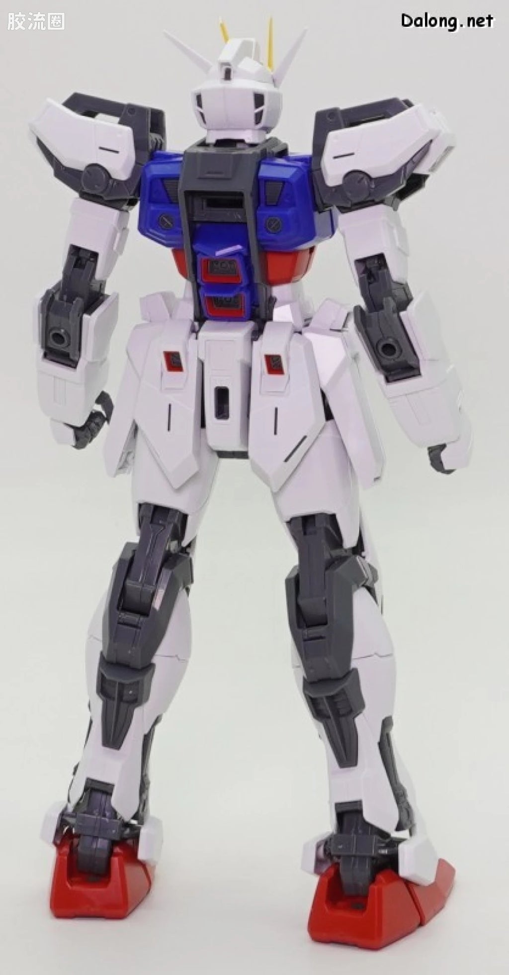 P-Bandai MG 1/100 Perfect Strike Gundam (Grand Slam Equipment Type)
