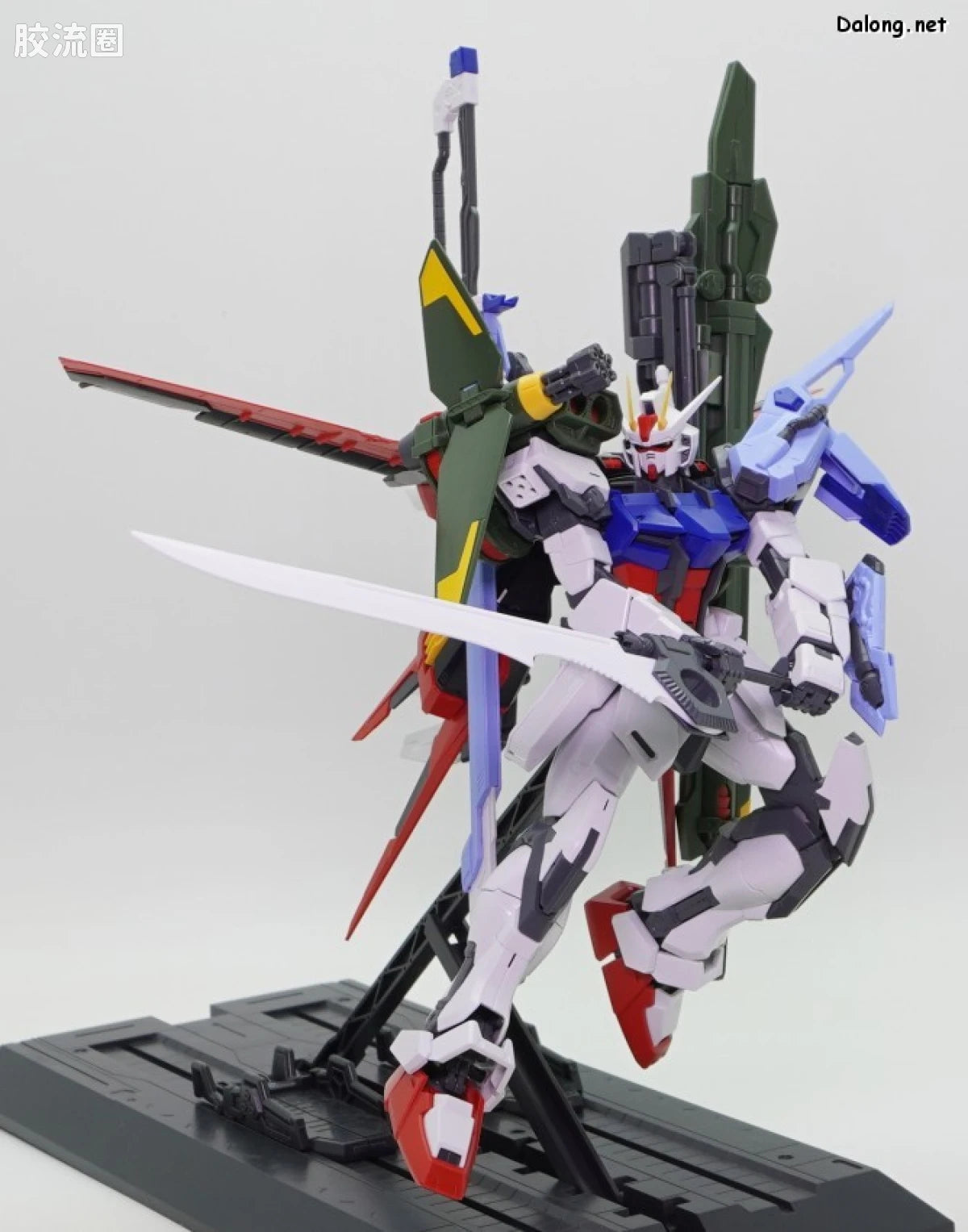 P-Bandai MG 1/100 Perfect Strike Gundam (Grand Slam Equipment Type)