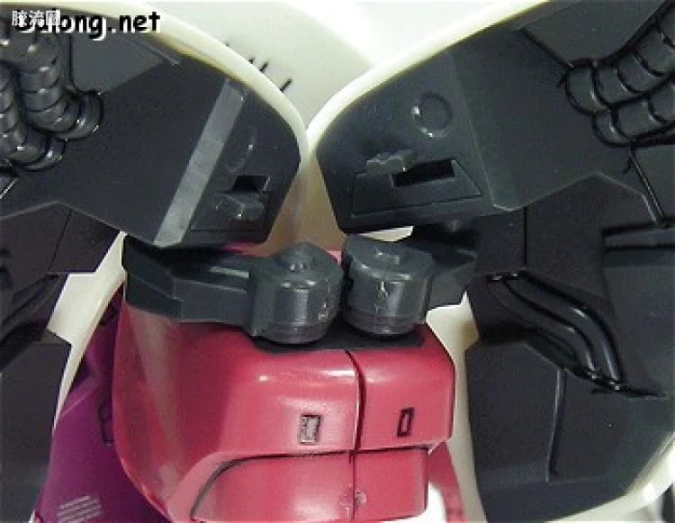 Bandai MG 1/100 AMX-004 Qubeley