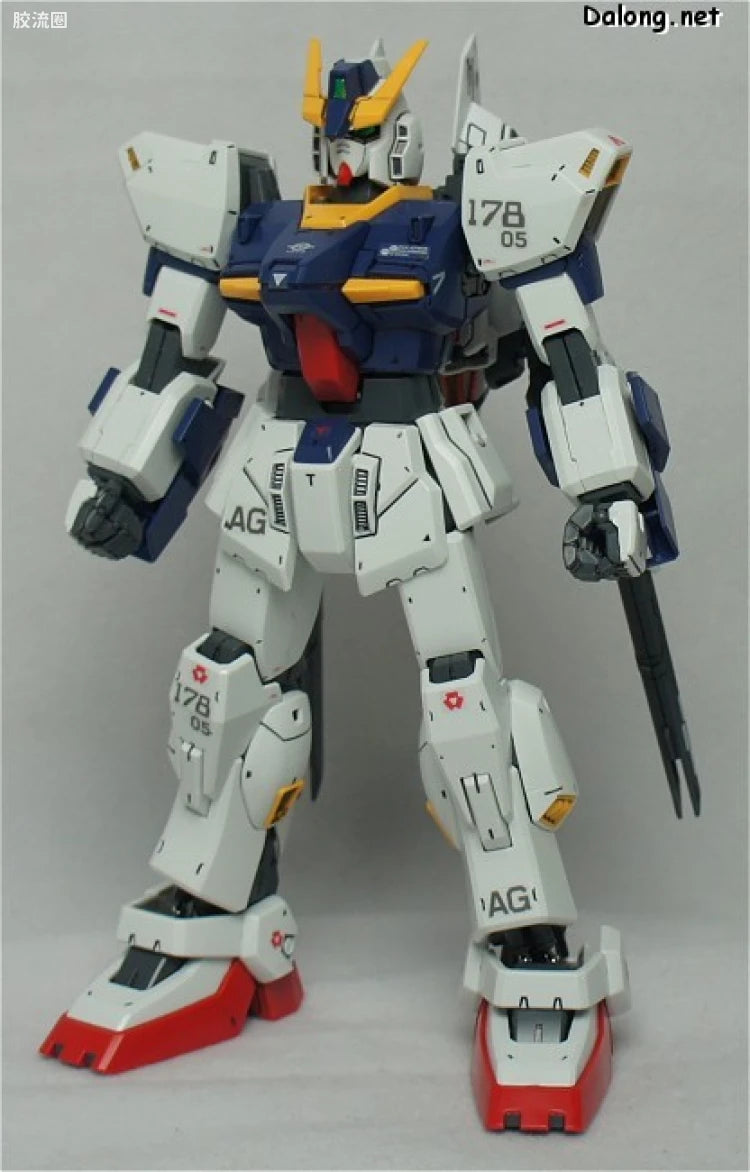 Bandai MG 1/100 Universal Booster