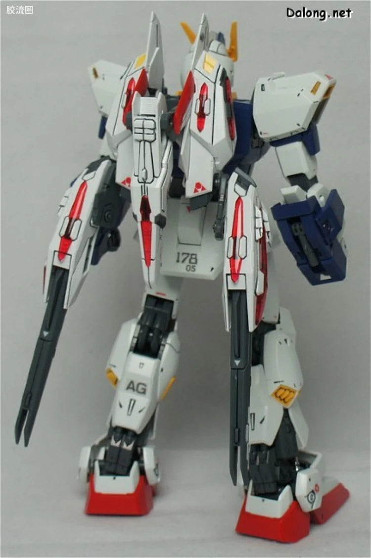 Bandai MG 1/100 Universal Booster