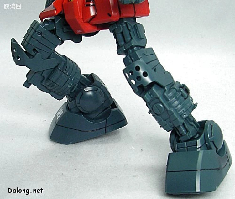 Bandai MG 1/100 RX-77-2 Guncannon