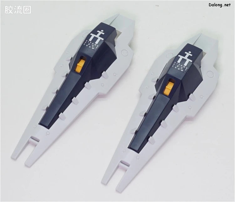 P-Bandai MG 1/100 Shield Booster Expansion Set for Gundam TR-1 [Hazel Custom]