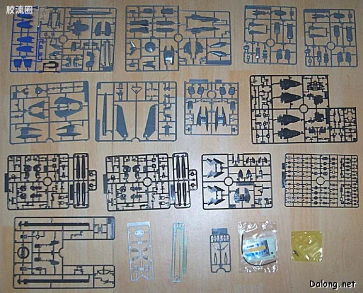 Bandai MG 1/100 MSZ-006C1 Zeta Plus C1