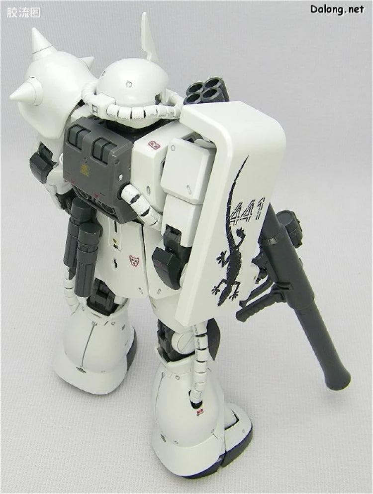 MG 1/100 MS-06J Zaku II Ver.2.0 "White Ogre"