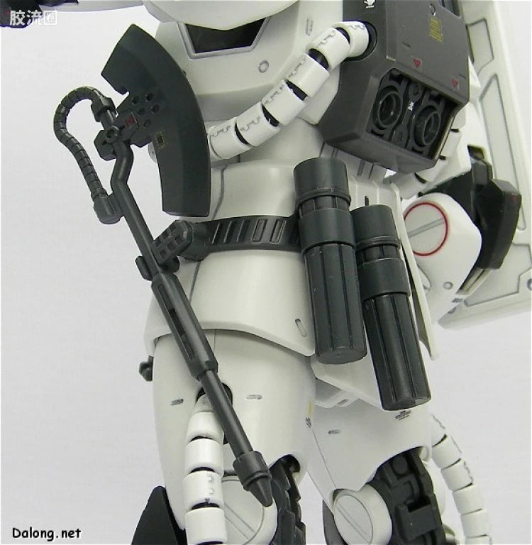 MG 1/100 MS-06J Zaku II Ver.2.0 "White Ogre"