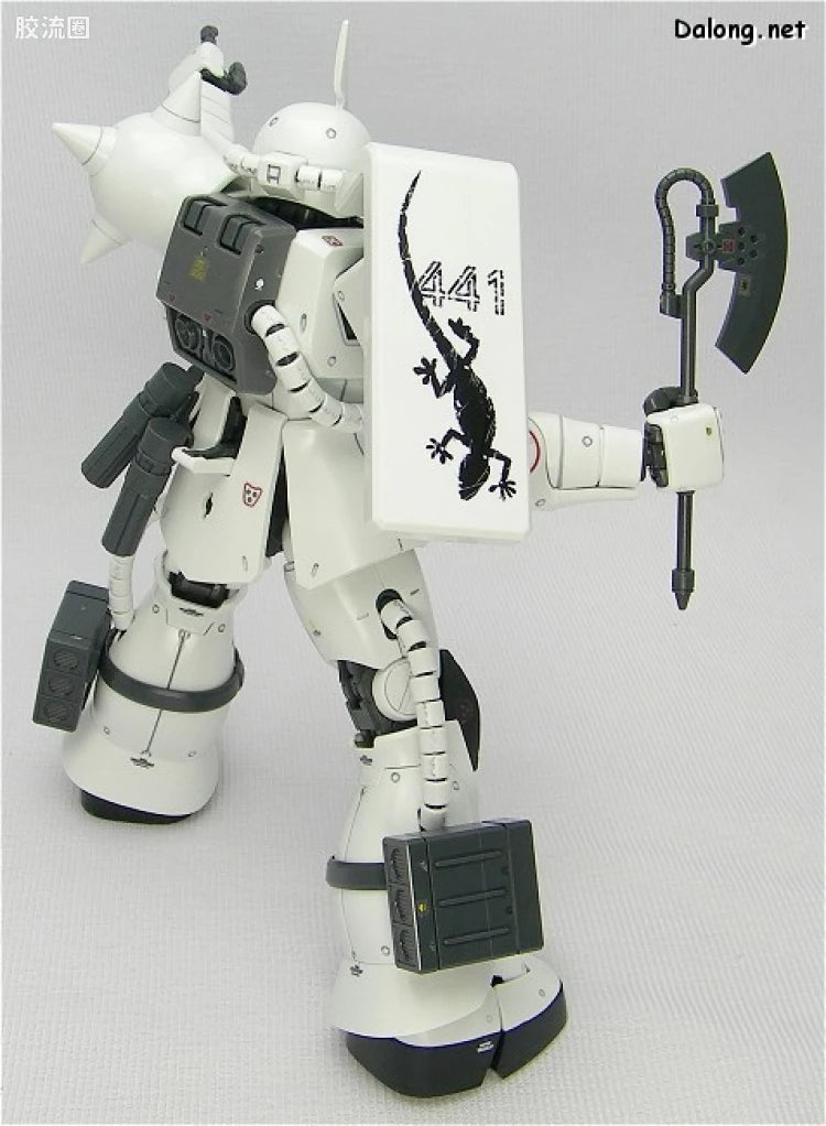 MG 1/100 MS-06J Zaku II Ver.2.0 "White Ogre"
