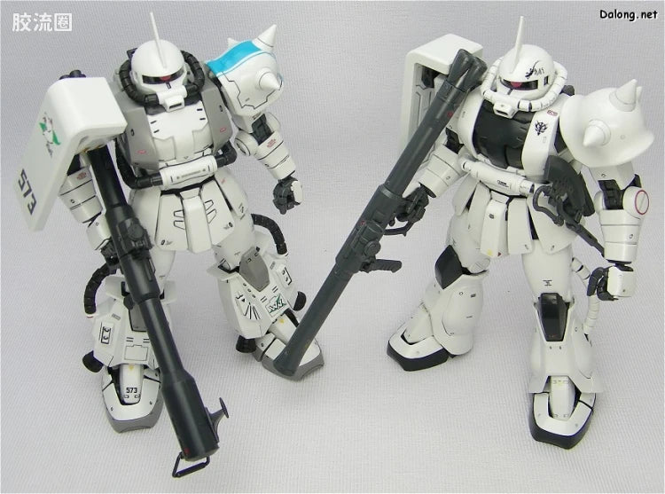 MG 1/100 MS-06J Zaku II Ver.2.0 "White Ogre"