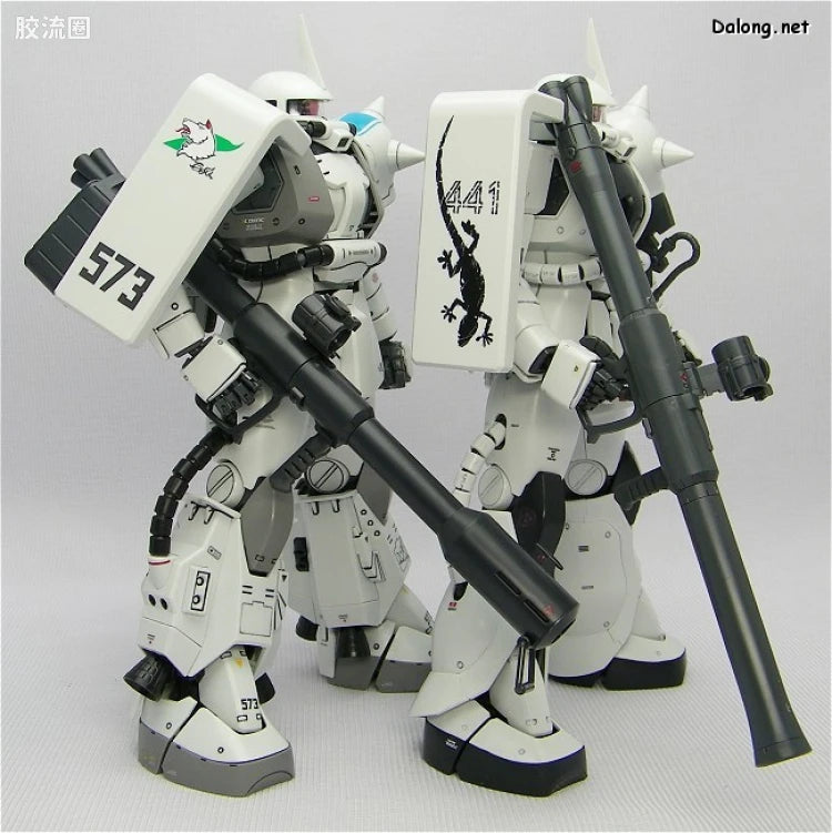 MG 1/100 MS-06J Zaku II Ver.2.0 "White Ogre"