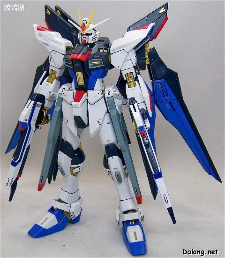 MG 1/100 Strike Freedom Gundam Full Burst Mode