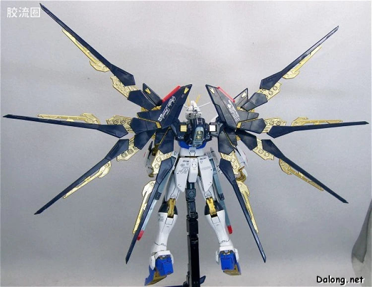 MG 1/100 Strike Freedom Gundam Full Burst Mode