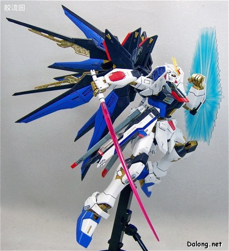MG 1/100 Strike Freedom Gundam Full Burst Mode