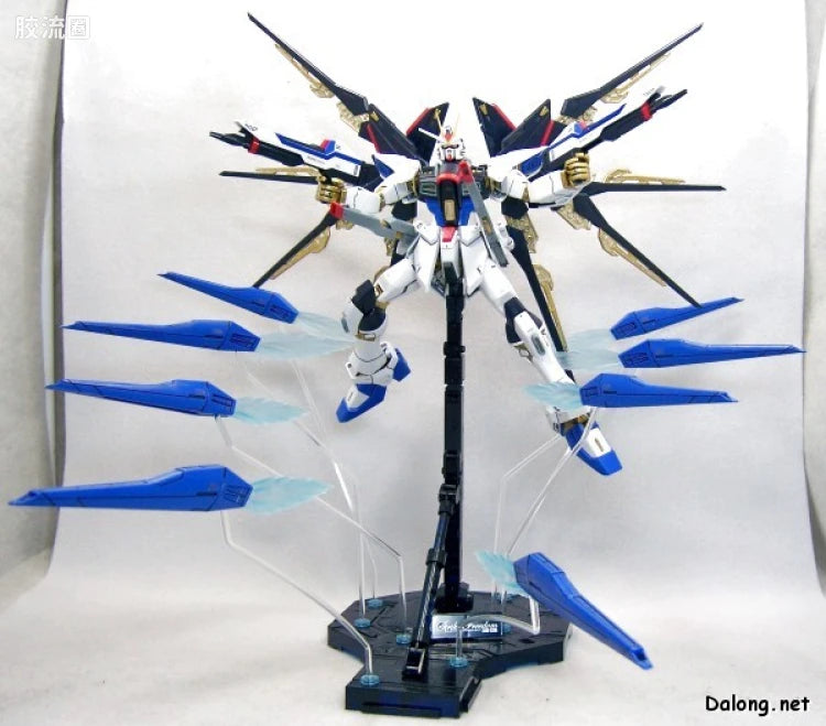 MG 1/100 Strike Freedom Gundam Full Burst Mode