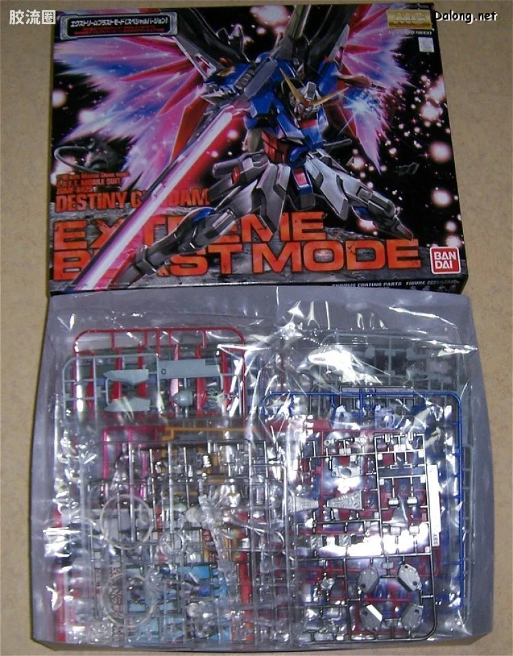 MG 1/100 Destiny Gundam Extreme Blast Mode